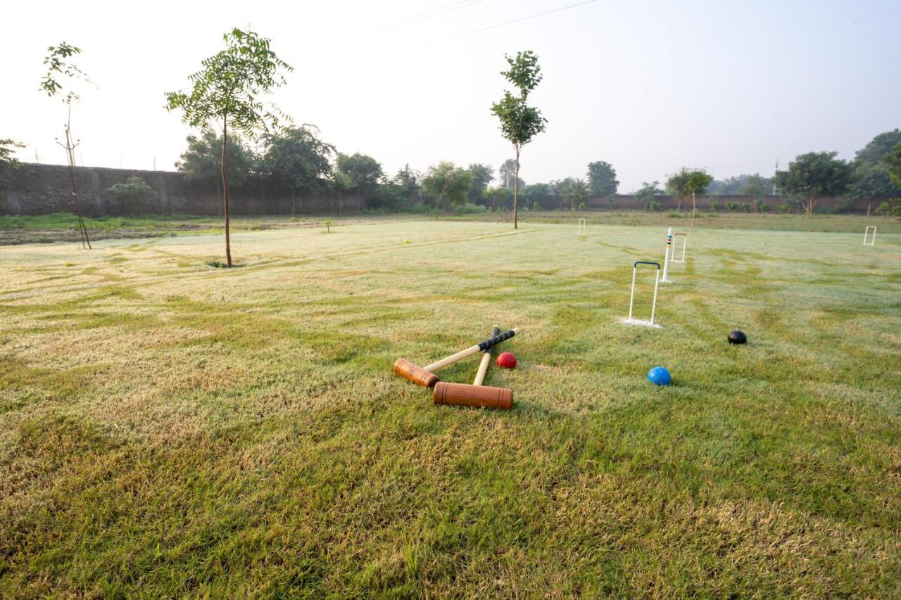 Tree Of Life Ecotainers Agra Hotel Agra  Exterior photo